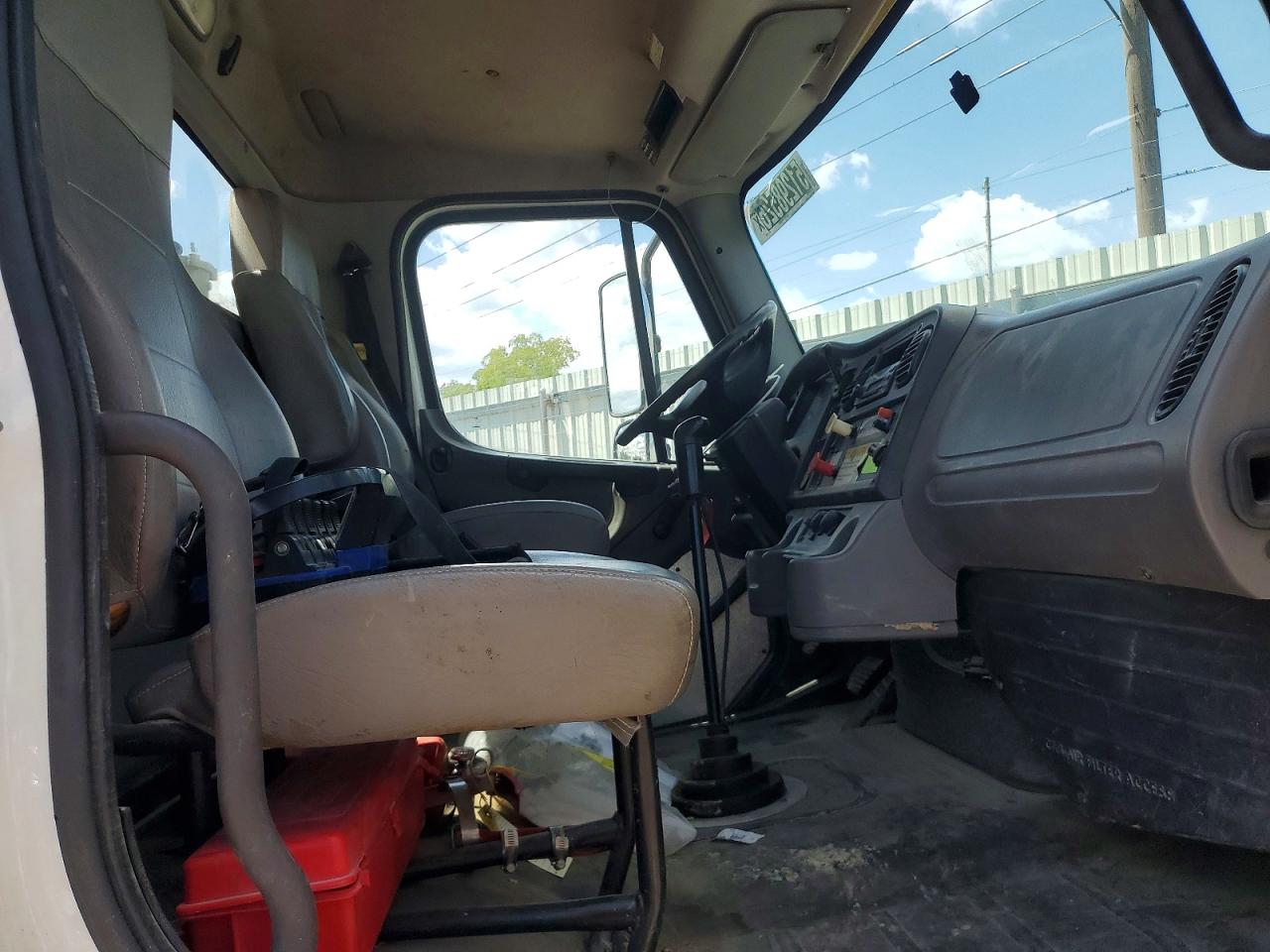 2014 FREIGHTLINER All other VIN 1FVHG5CY6EHFP1232 photo 6