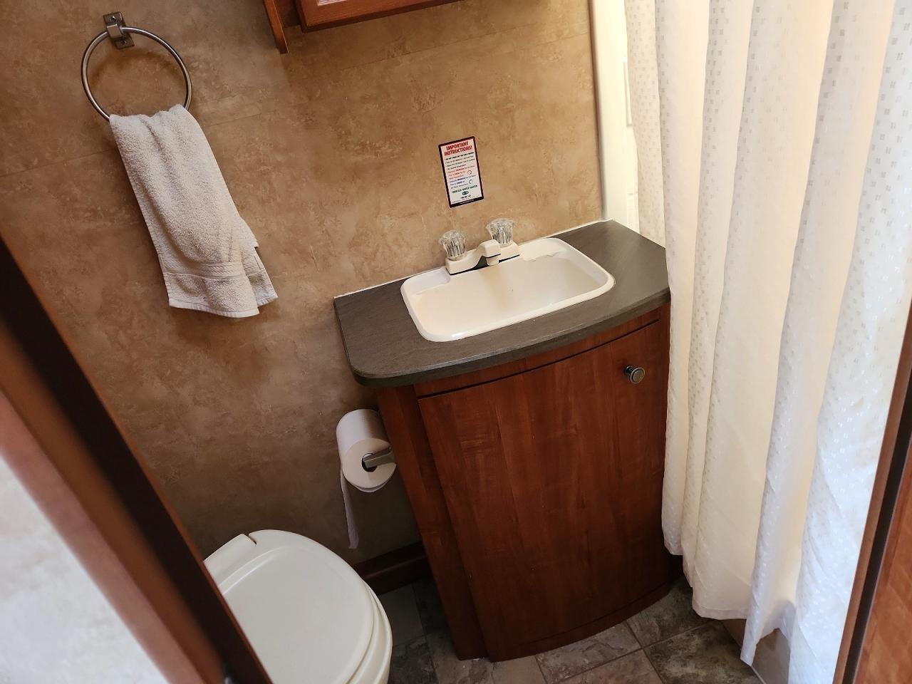 2012 JAYCO Travel tra VIN 1UJBJ0AK5C1GC0085 photo 5