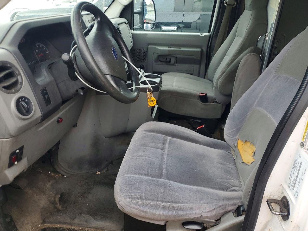 2010 Ford Econoline VIN 1FDWE3FL8ADA62539 photo 7