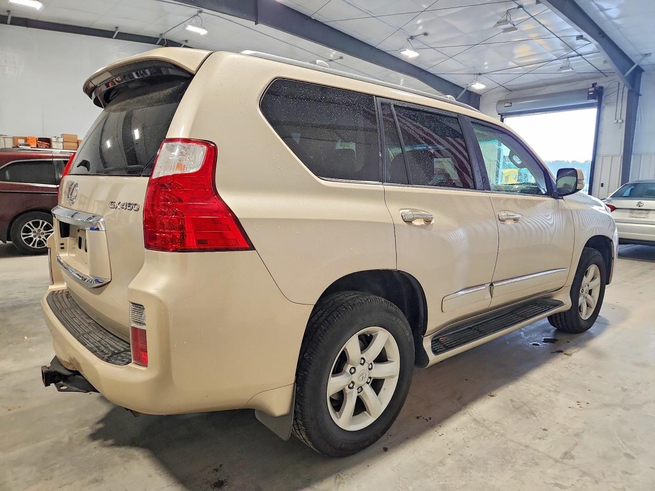 2012 Lexus Gx VIN JTJBM7FX8C5039420 photo 3