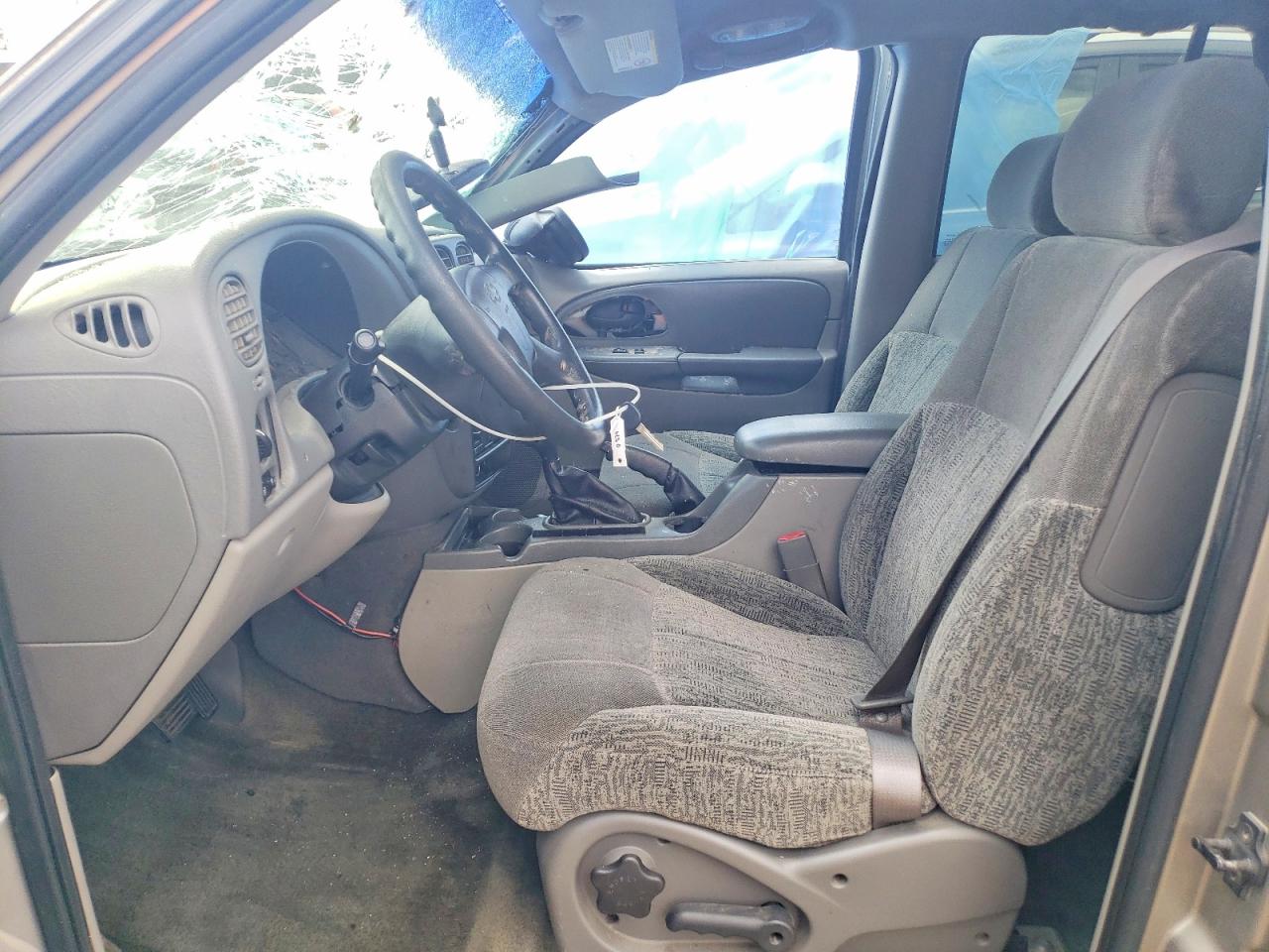 2002 Chev Trailblaze VIN 1GNDT13S522216677 photo 7