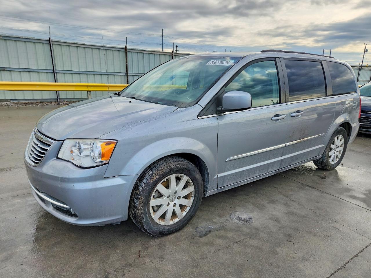 2015 Chrysler Minivan VIN 2C4RC1BG7FR547523 photo 1