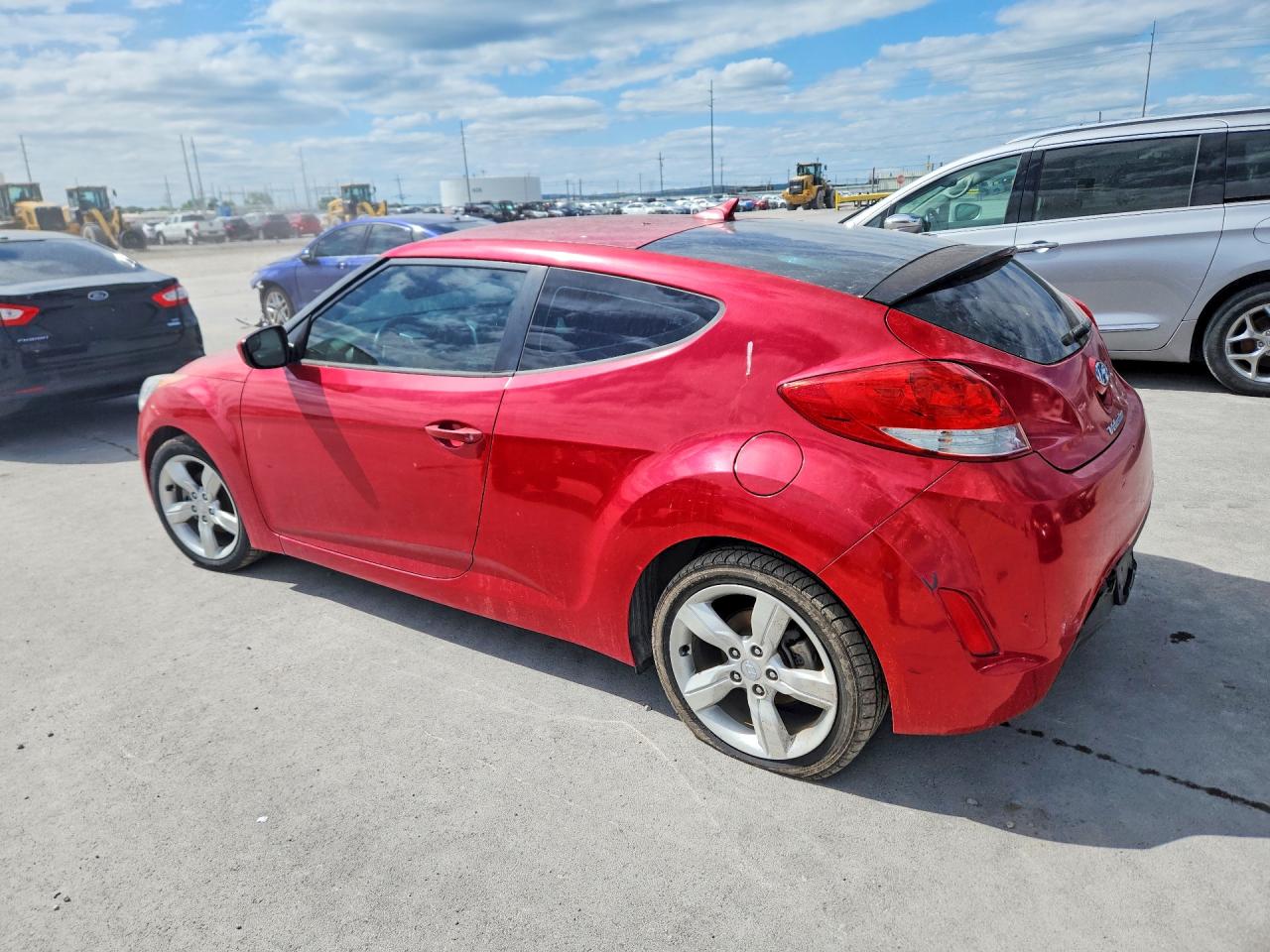 2015 Hyundai Veloster VIN KMHTC6AD1FU244990 photo 2