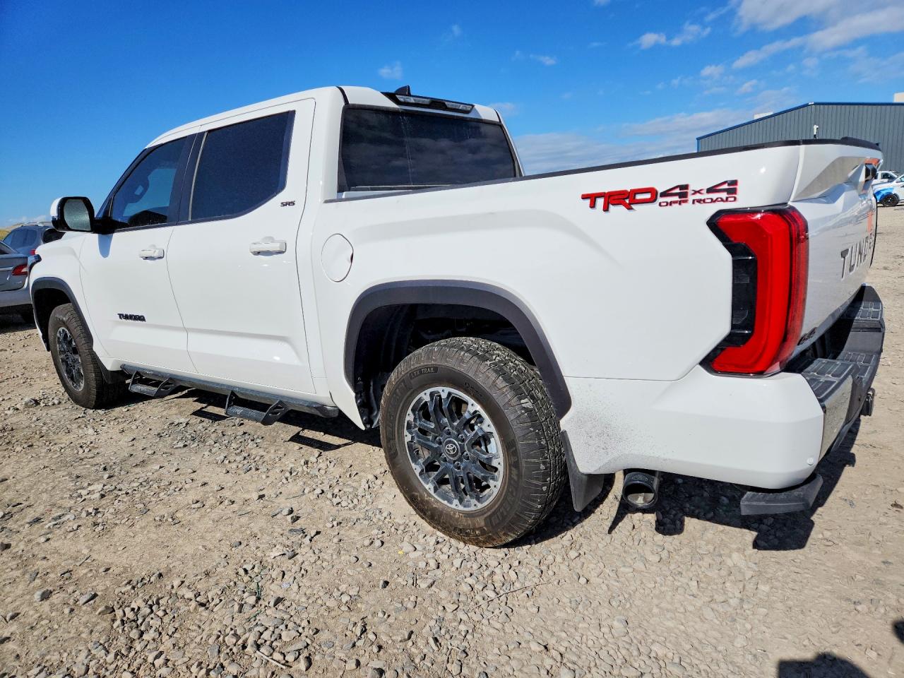 2026 Toyota Tundra VIN 5TFLA5DB5TX341621 photo 2