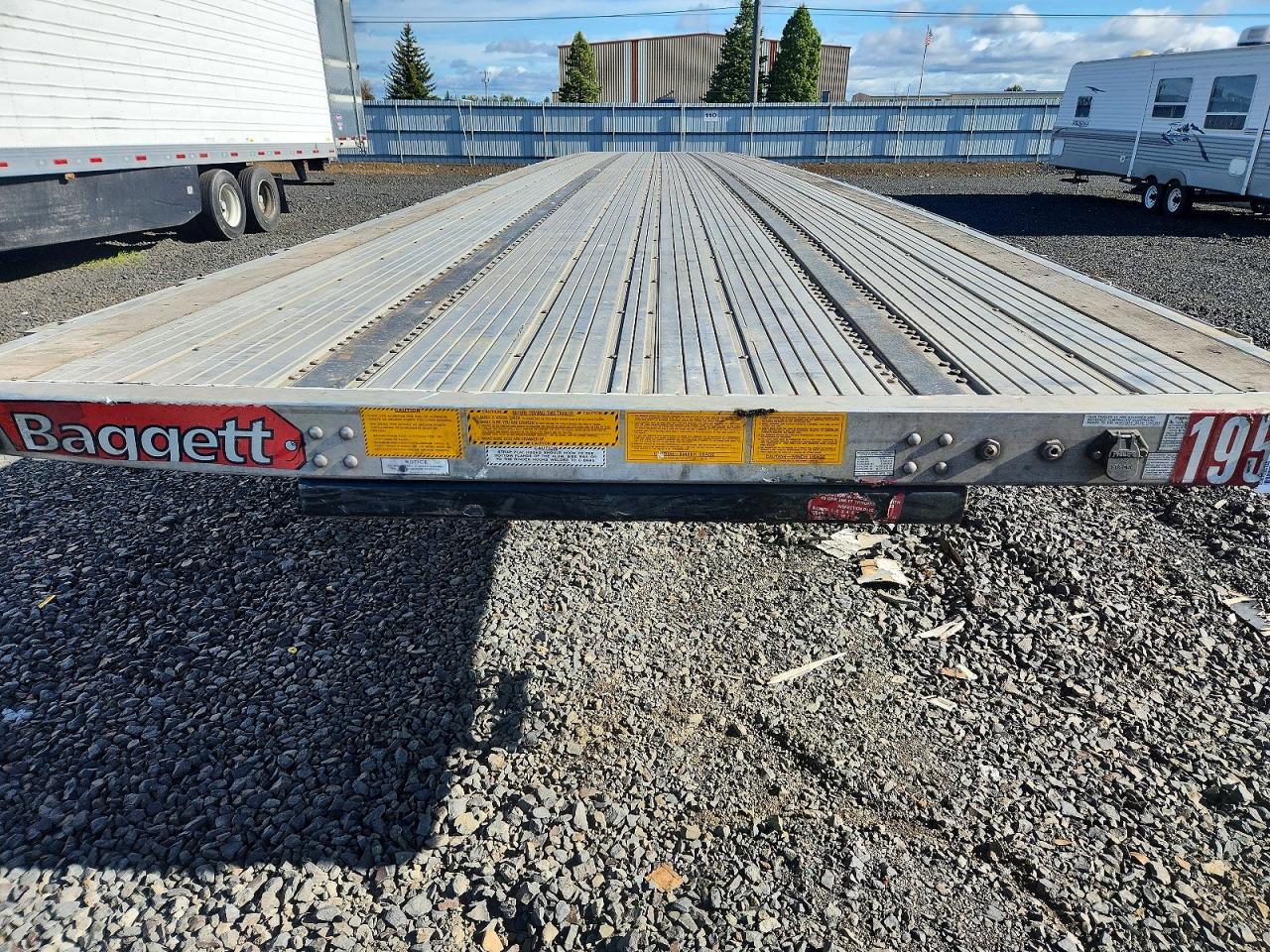 2023 UTIL Flatbed VIN 1UYFS2483P5774841 photo 7