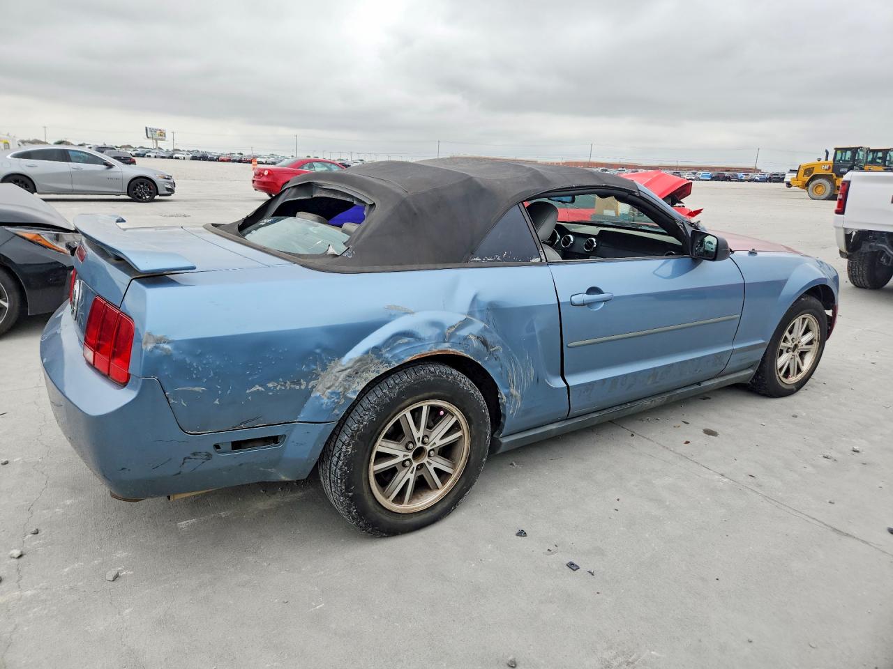 2007 Ford Mustang VIN 1ZVFT84N375273319 photo 3