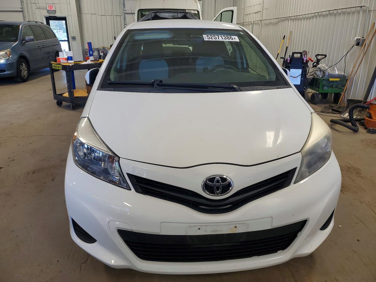 2013 Toyota Yaris VIN JTDKTUD3XDD555628 photo 5