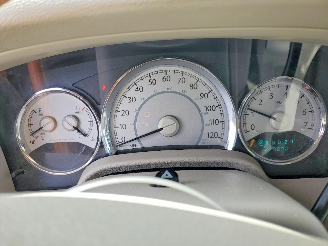 2008 Chrysler Aspen VIN 1A8HW58278F159121 photo 9
