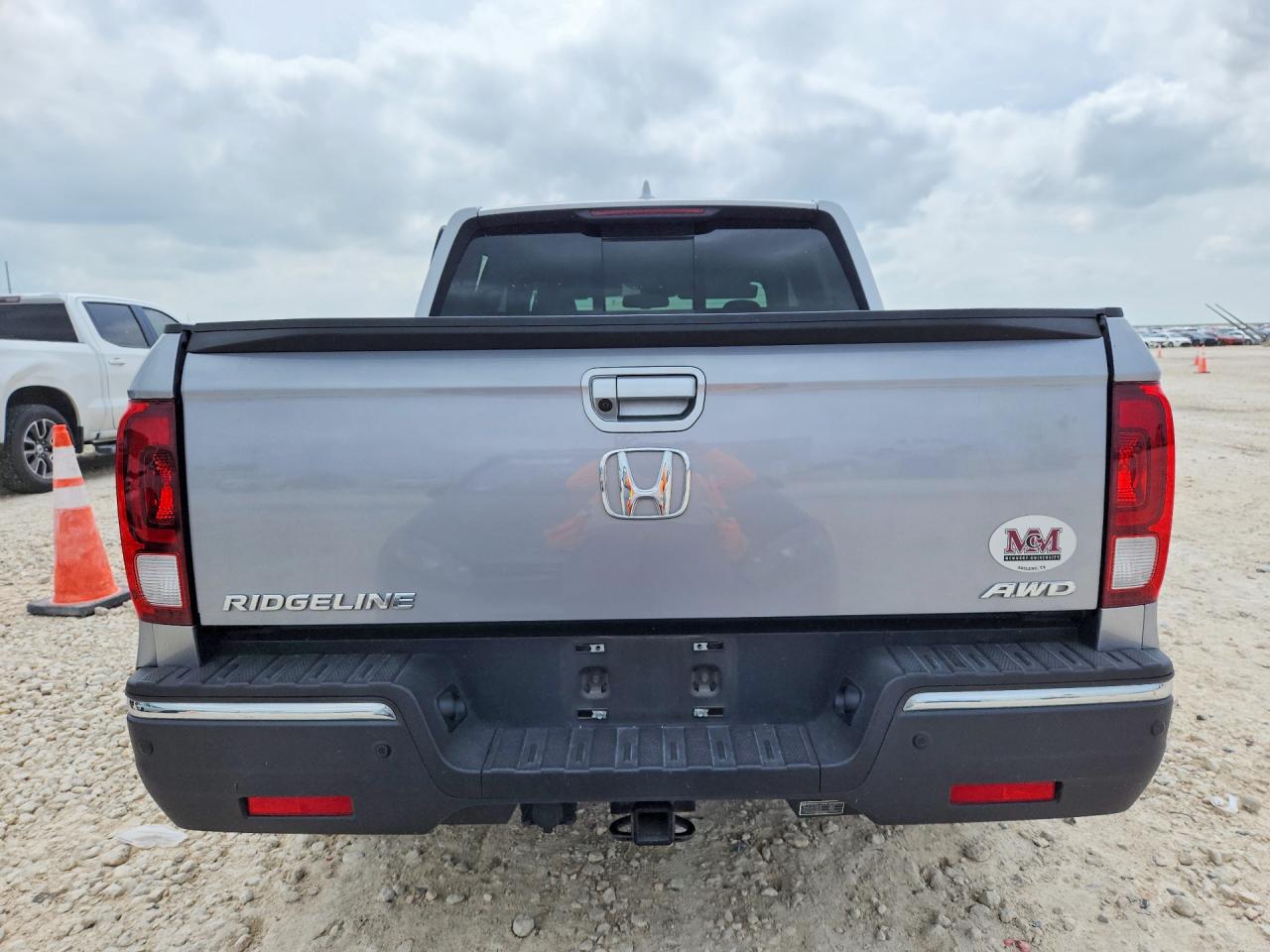 2019 Ridgeline VIN 5FPYK3F71KB029120 photo 6