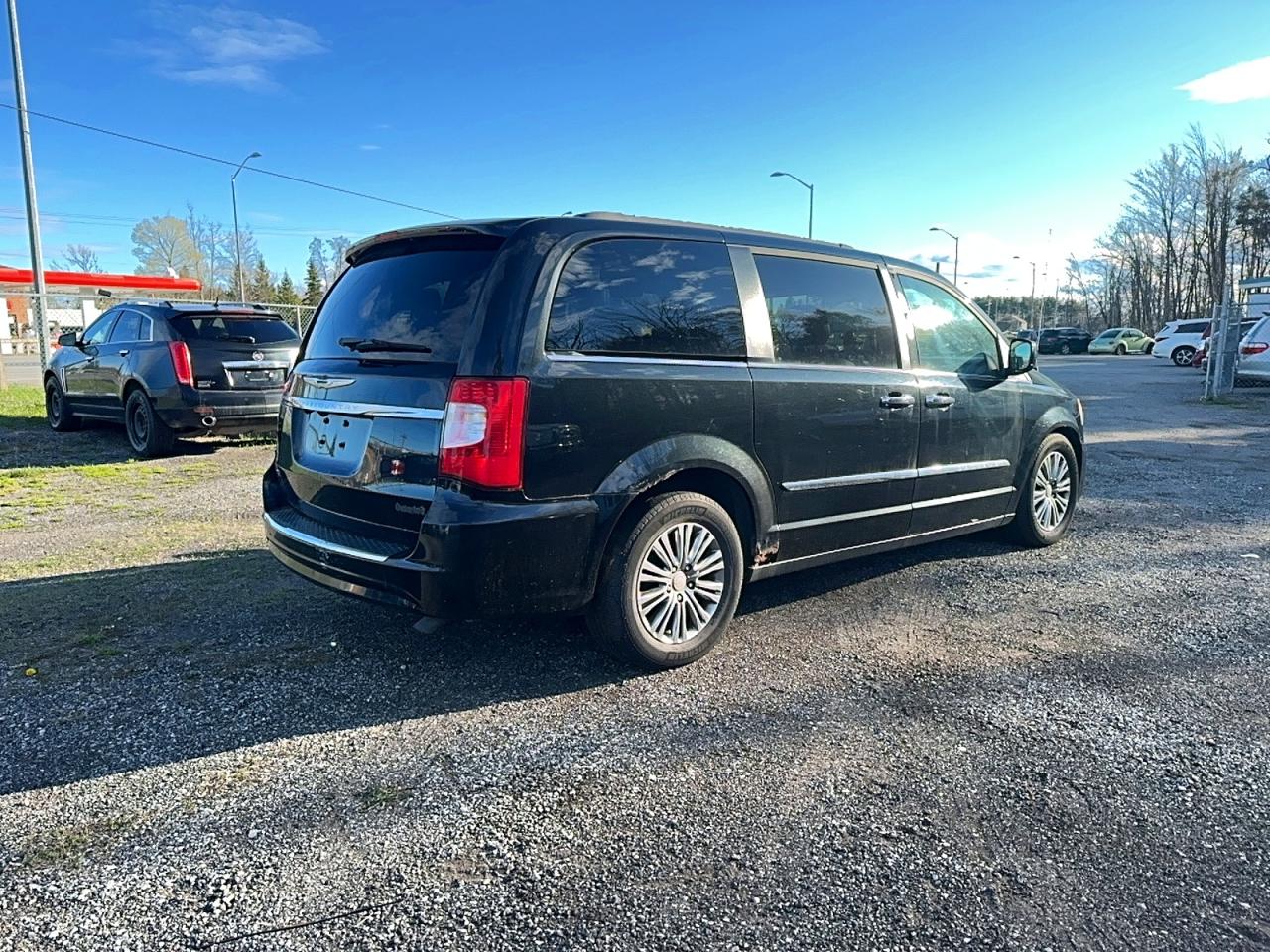 2014 Chrysler Minivan VIN 2C4RC1CG6ER205154 photo 4