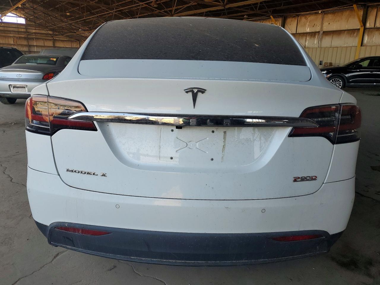 2016 Tesla Model x VIN 5YJXCAE46GFF00055 photo 6