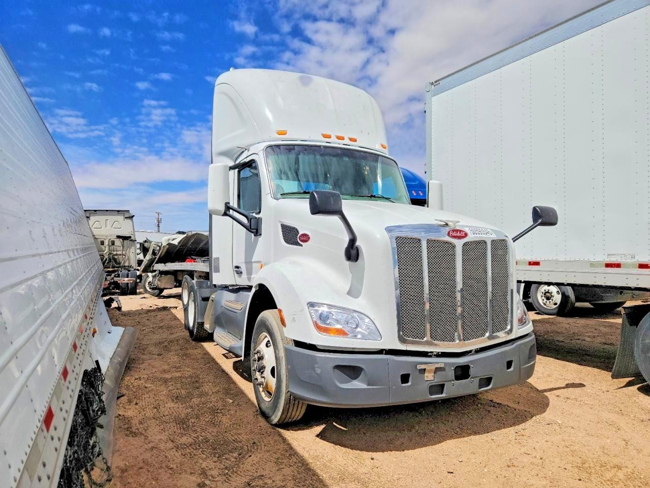 2018 PETERBILT All other VIN 1XPBA48X3JD477934 photo 1
