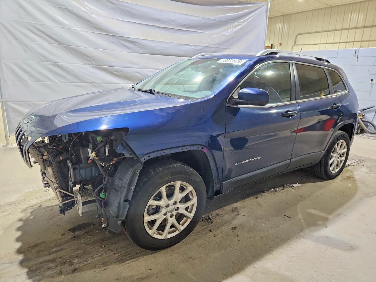 2018 Jeep Cherokee VIN 1C4PJMLX5JD522306 photo 1