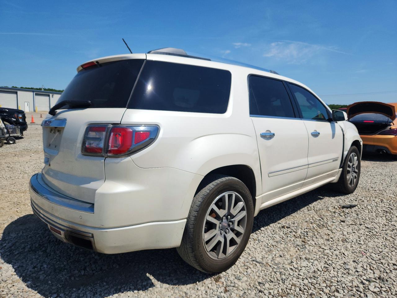 2014 GMC Acadia den VIN 1GKKRTKD0EJ325415 photo 3
