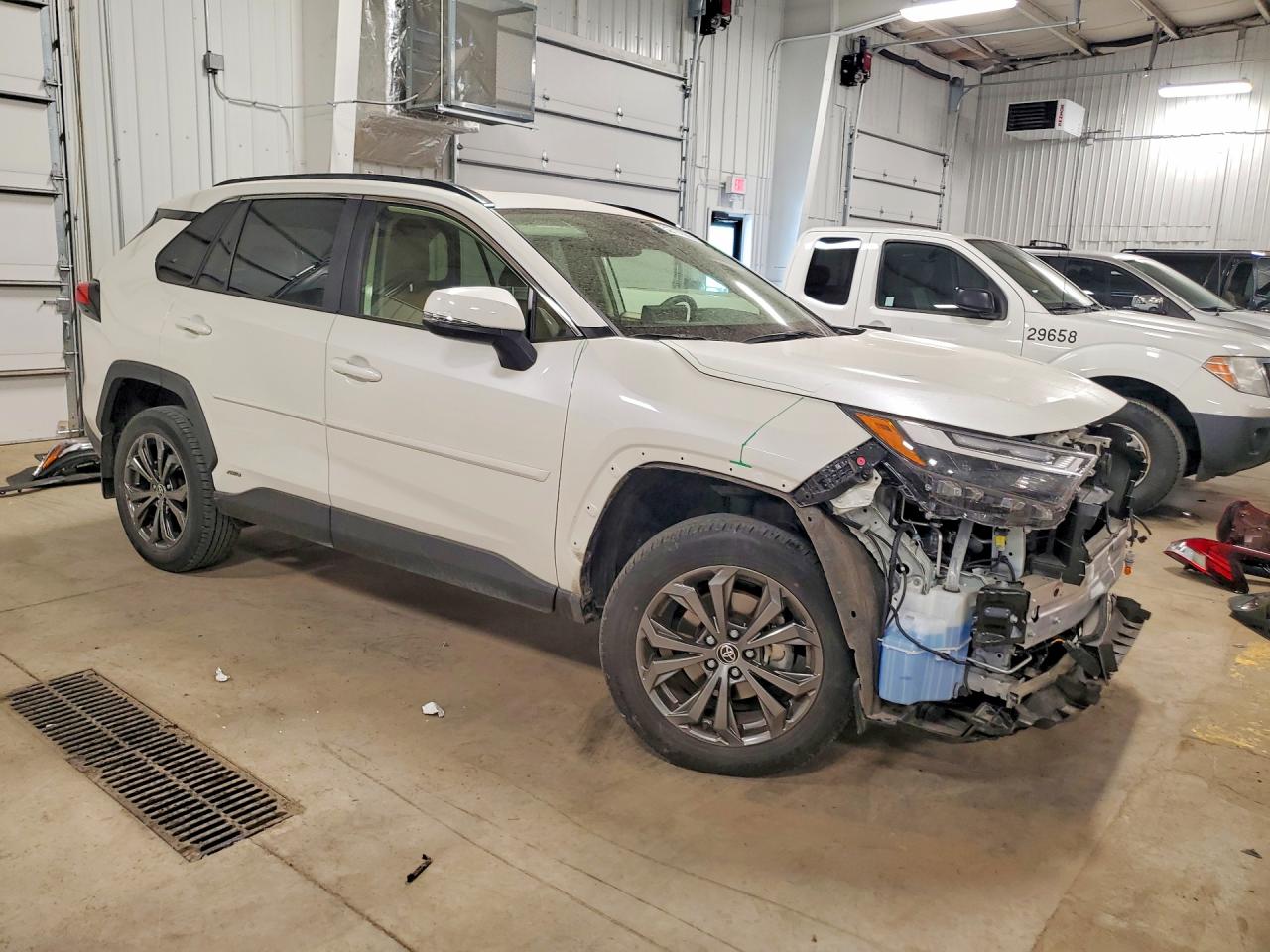 2022 Toyota Rav4 VIN JTMB6RFV0ND529589 photo 4