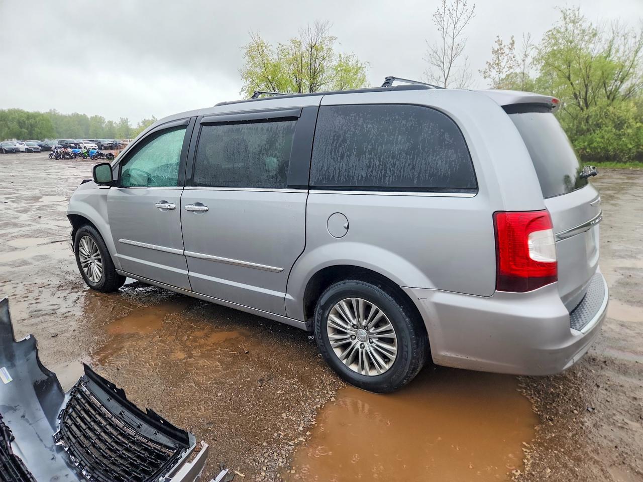 2014 CHRYSLER Minivan VIN 2C4RC1CG8ER413360 photo 2