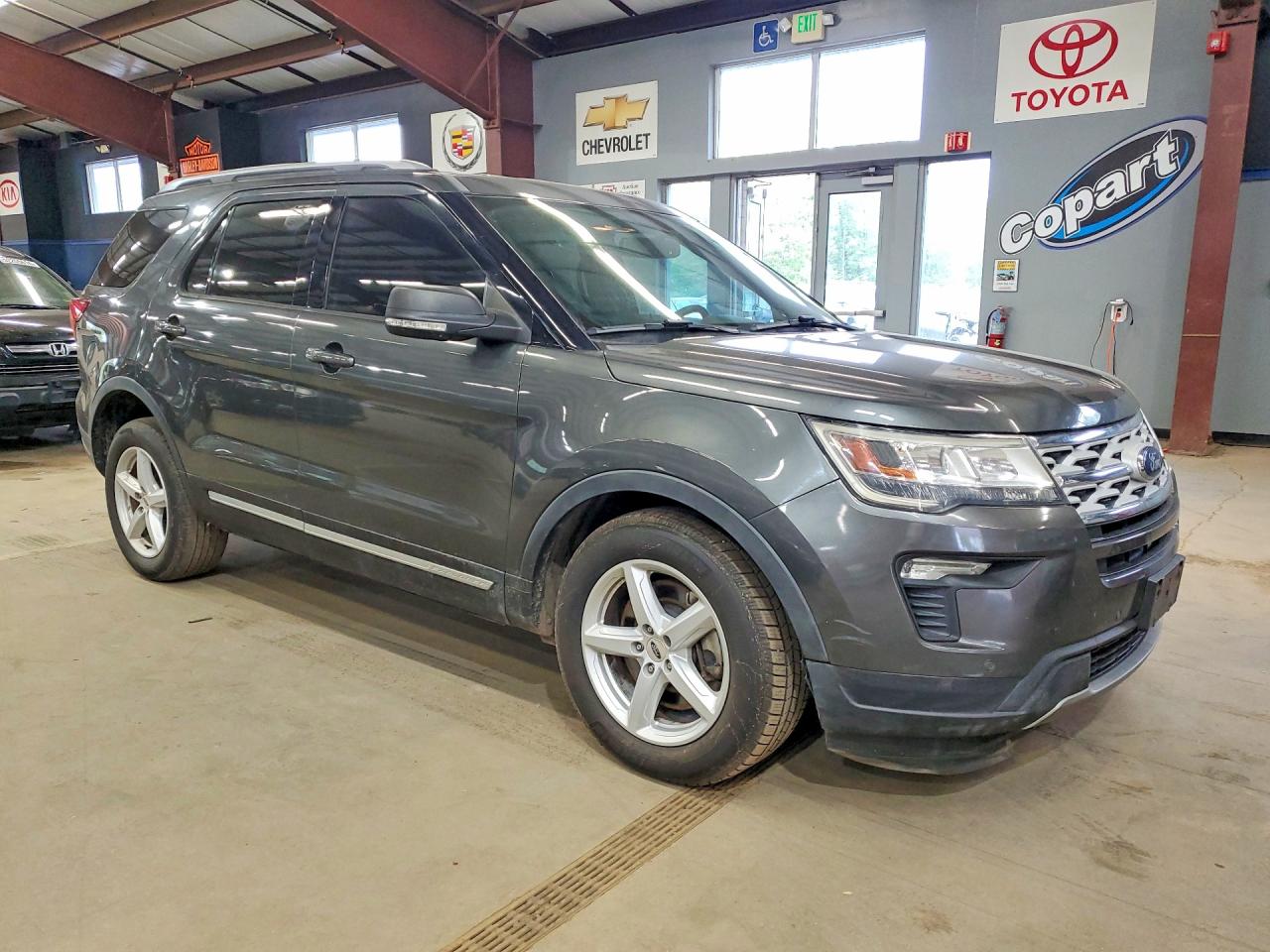 2019 Ford Explorer VIN 1FM5K7D86KGA71833 photo 4
