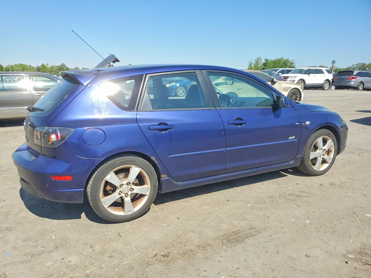 2004 Mazda Mazda3 VIN JM1BK143641150613 photo 3