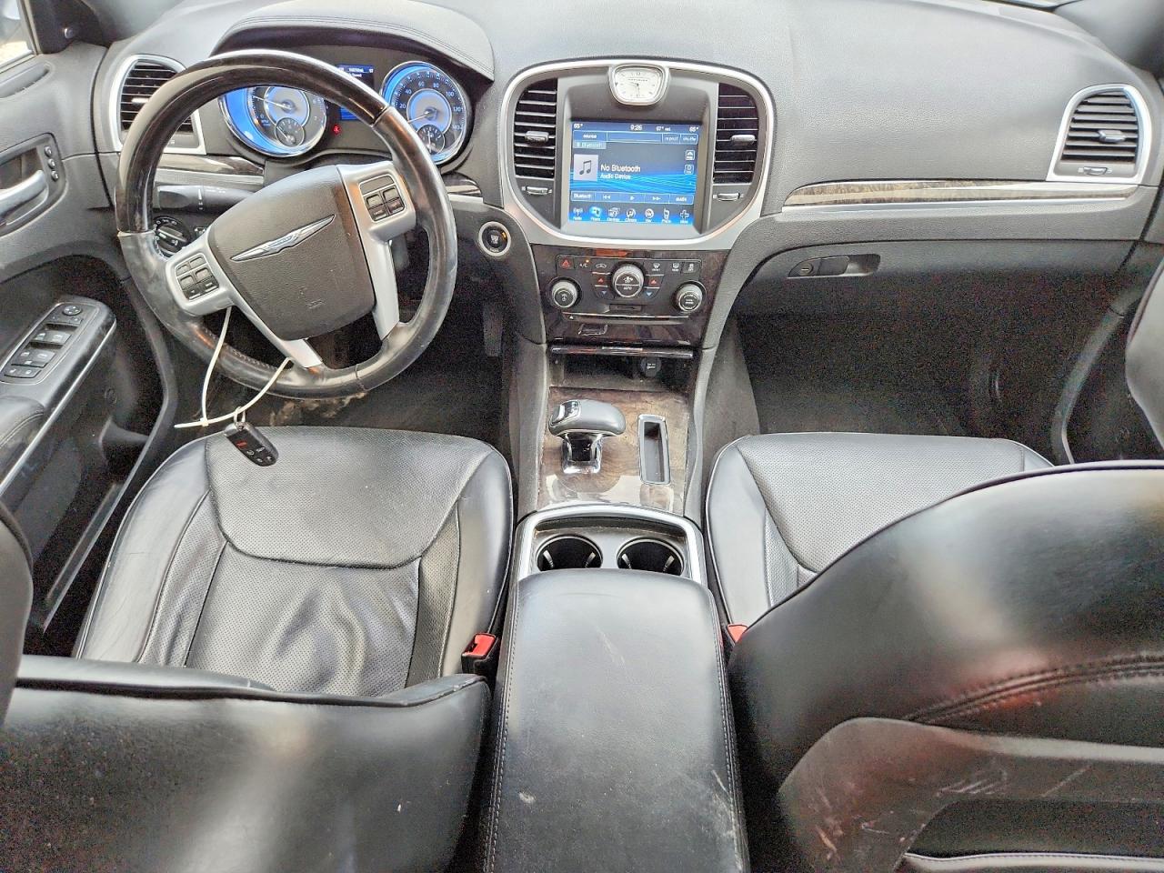 2014 Chrysler 300 VIN 2C3CCAKG3EH194485 photo 8