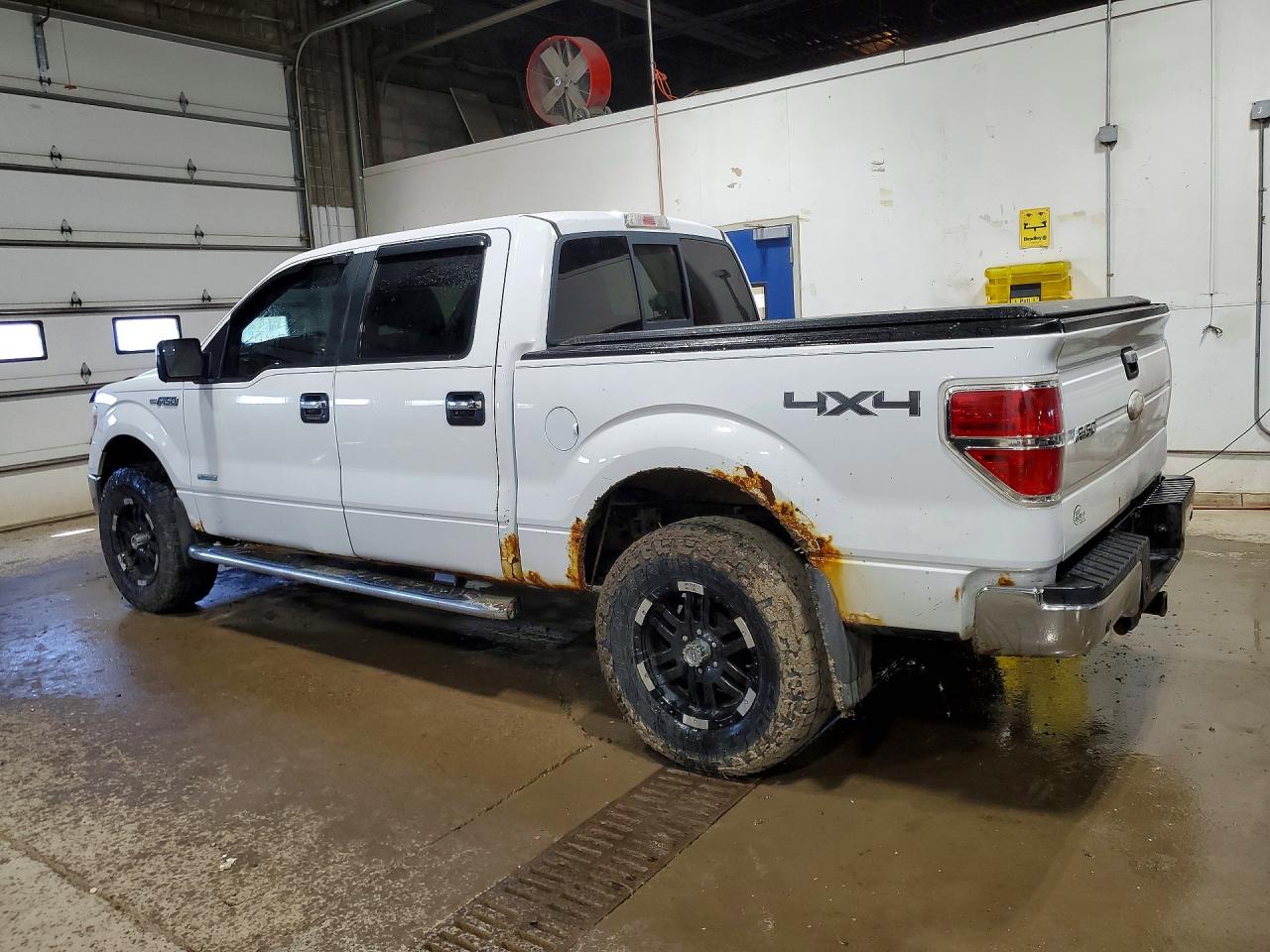 2011 Ford F150 VIN 1FTFW1ET5BFC03452 photo 2