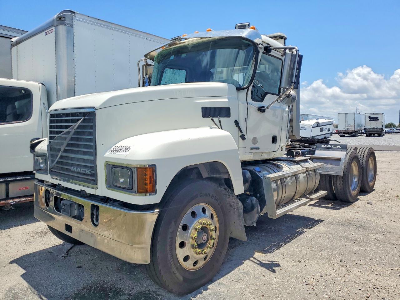 2019 MACK All other VIN 1M1PN4GY5KM001451 photo 2