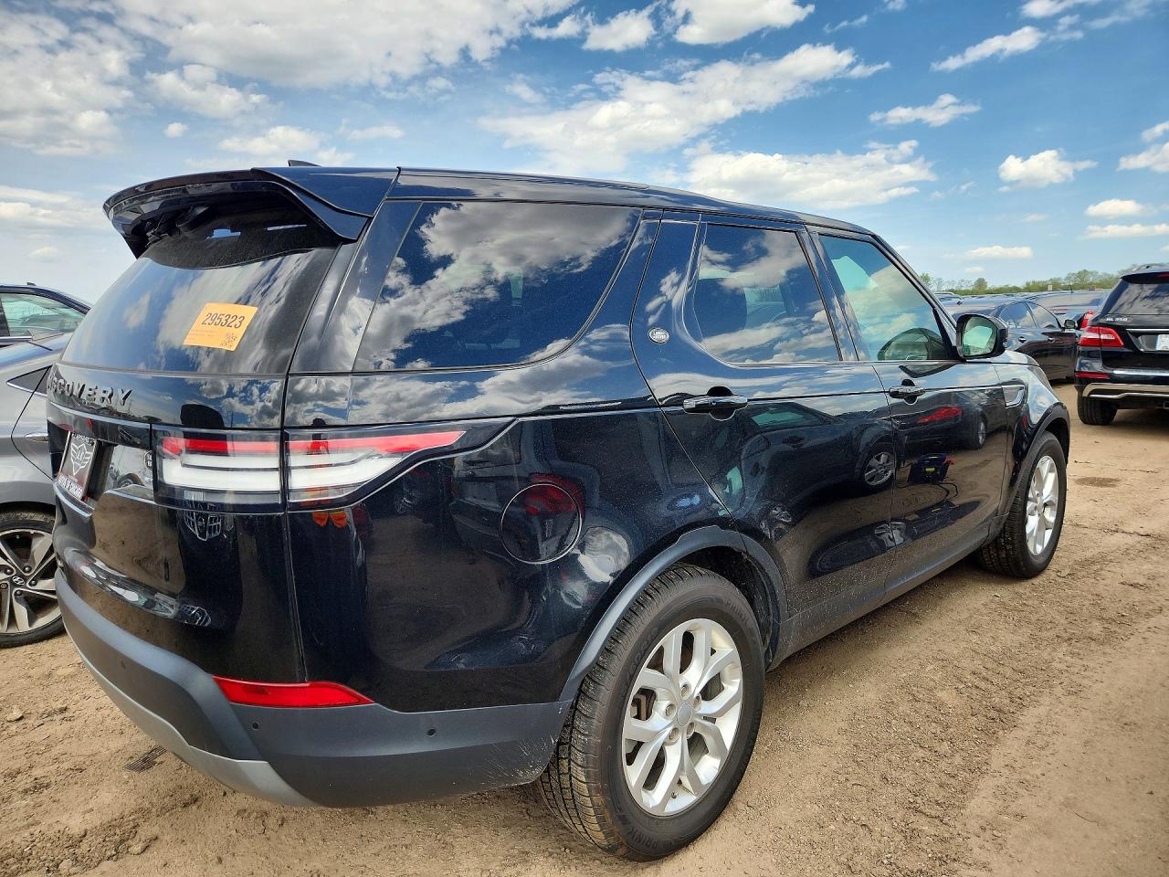 2020 Land Discovery VIN SALRG2RV5L2430413 photo 3