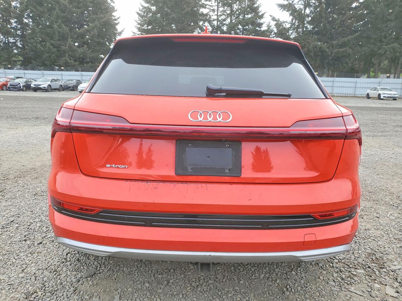 2019 Audi E-tron VIN WA1VABGE8KB011412 photo 6