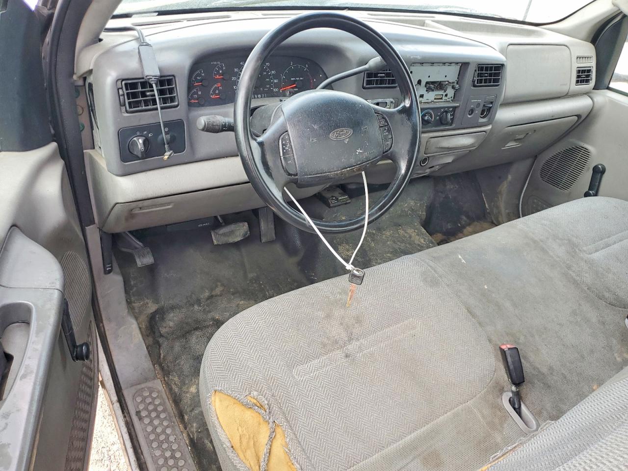 2001 Ford F350 VIN 1FDWF36F11EC20267 photo 8