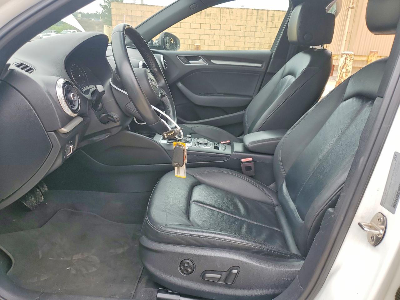 2018 Audi A3 VIN WAUAUGFF4J1072633 photo 7