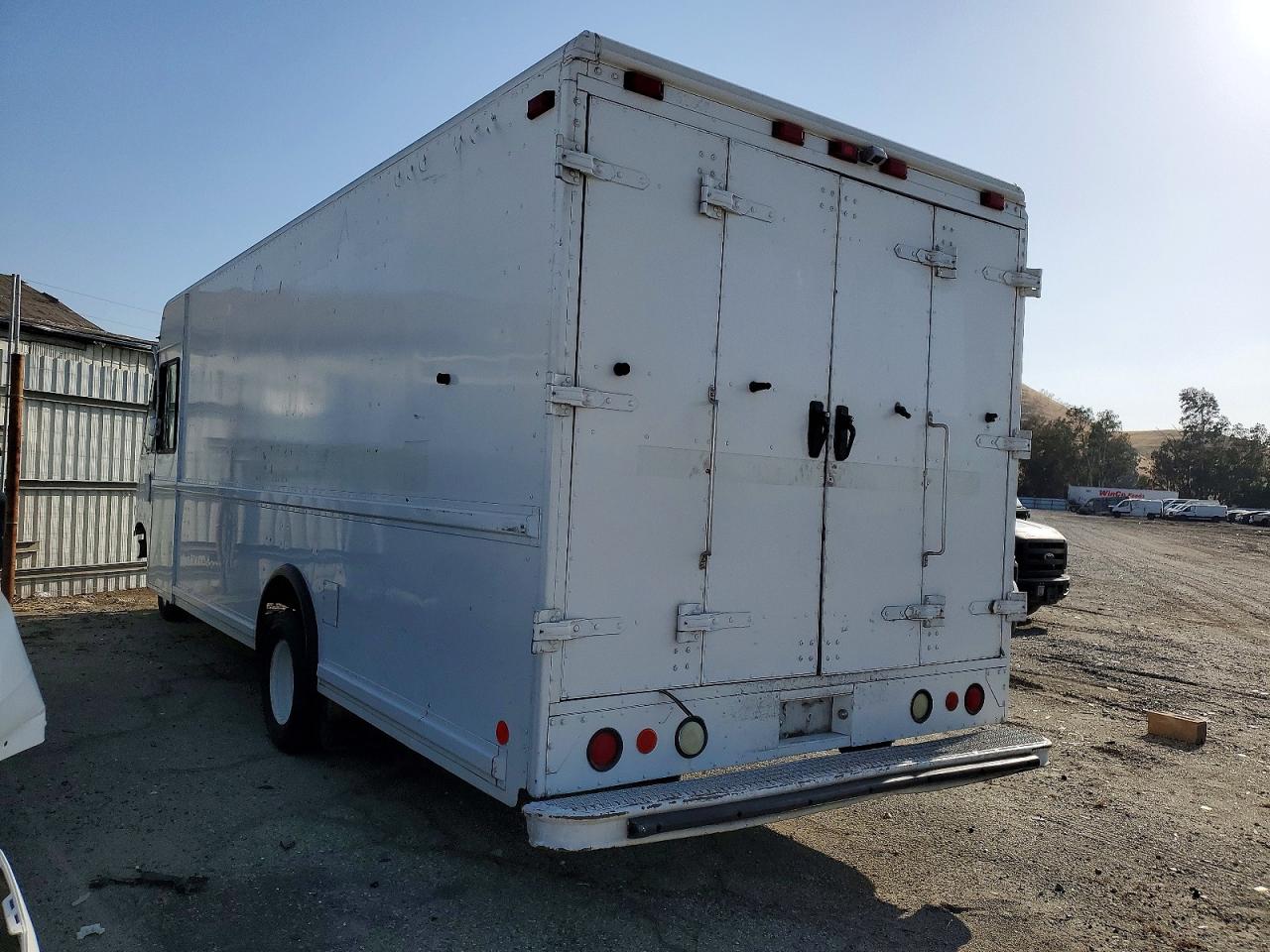 2003 Ford Econoline VIN 1FCLE49L73HB23268 photo 3