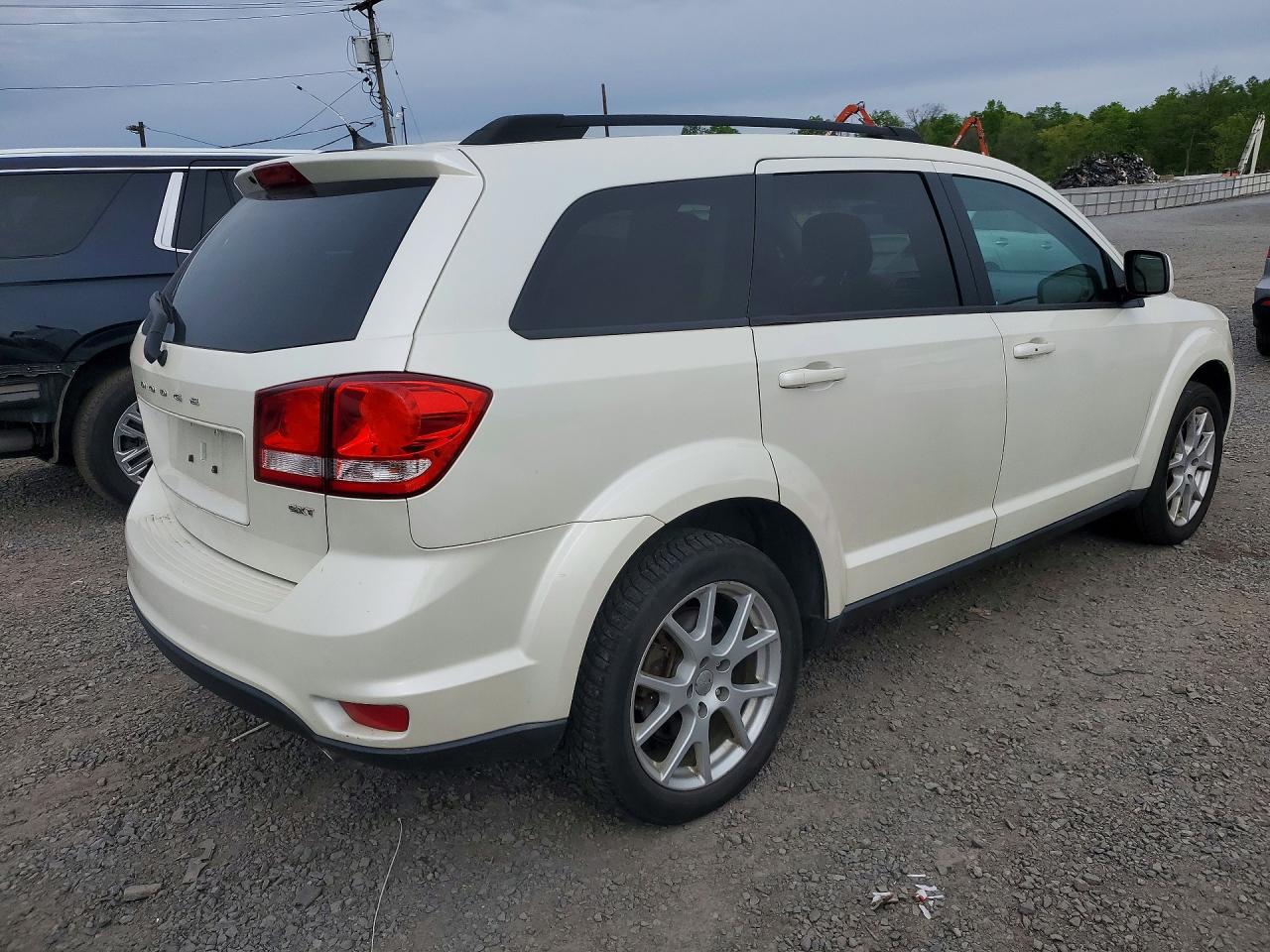2013 Dodge Journey VIN 3C4PDDBG2DT566075 photo 3