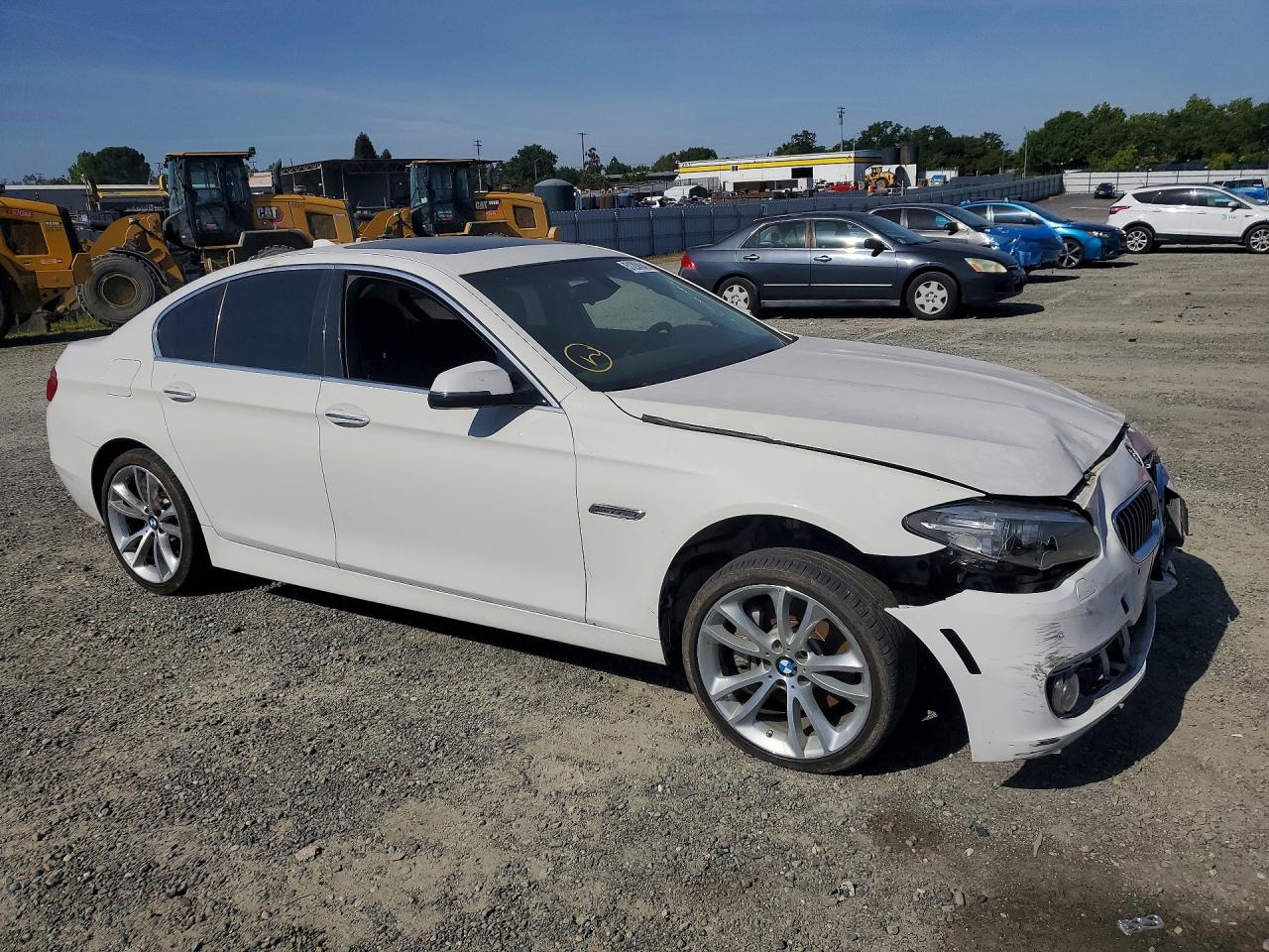 2015 BMW 5 series VIN WBA5B1C56FD922395 photo 4