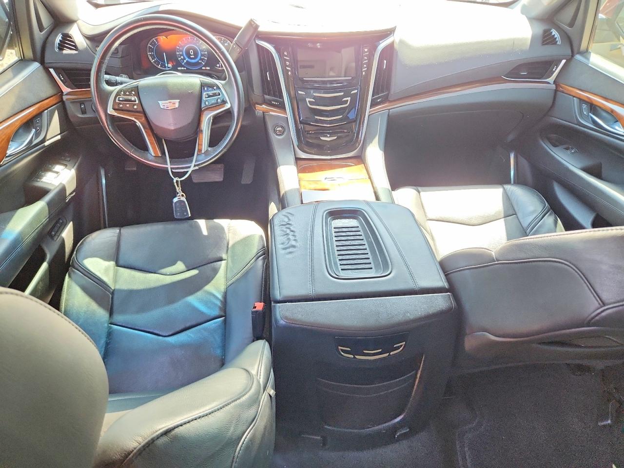 2016 Cadillac Escalade VIN 1GYS4BKJ2GR158046 photo 8