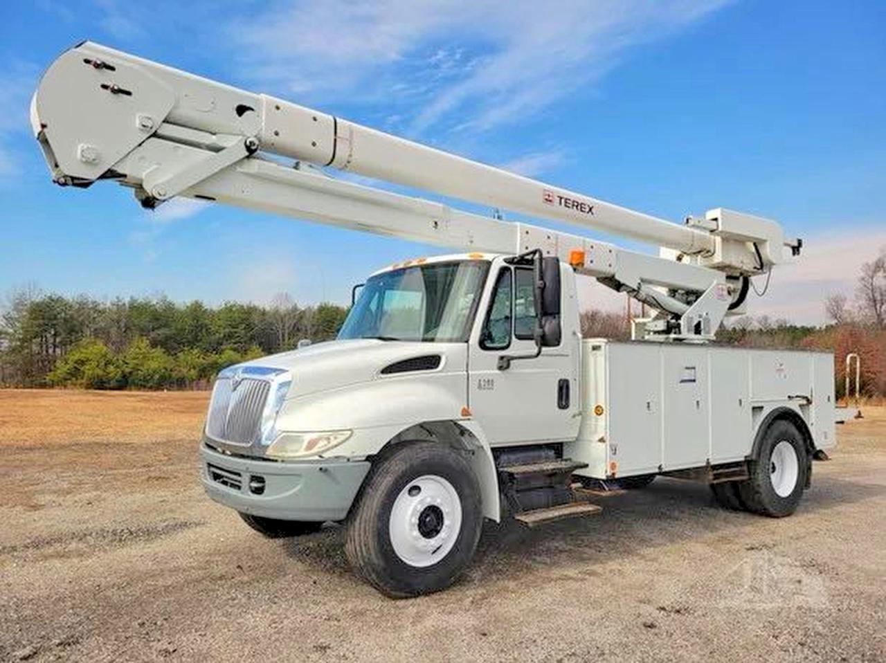 2007 International 4000 serie VIN 1HTMMAAN37H438371 photo 1