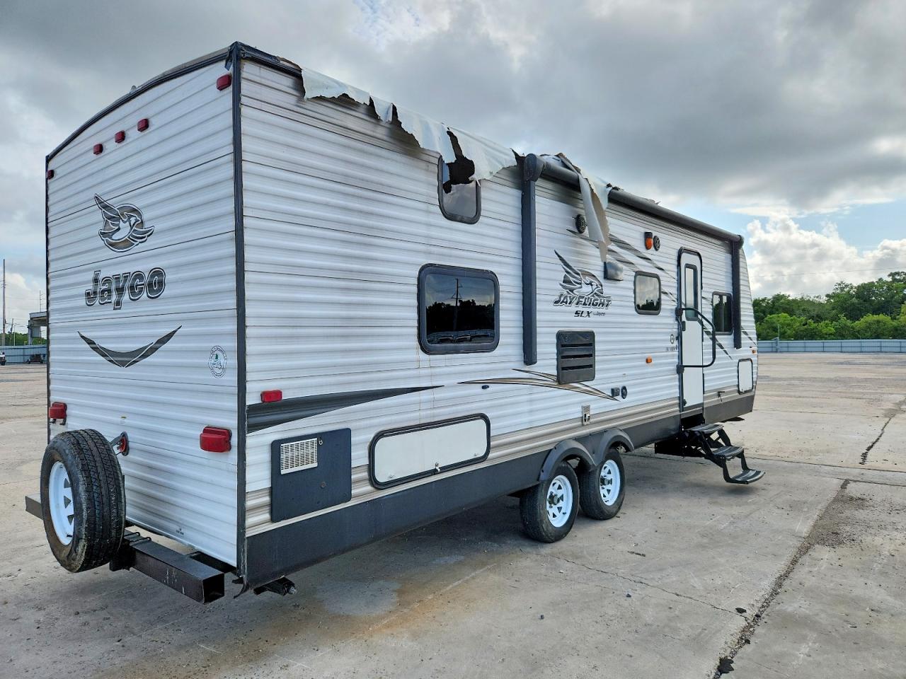 2016 JAYCO All models VIN 1UJBJ0BP9G17W0254 photo 4