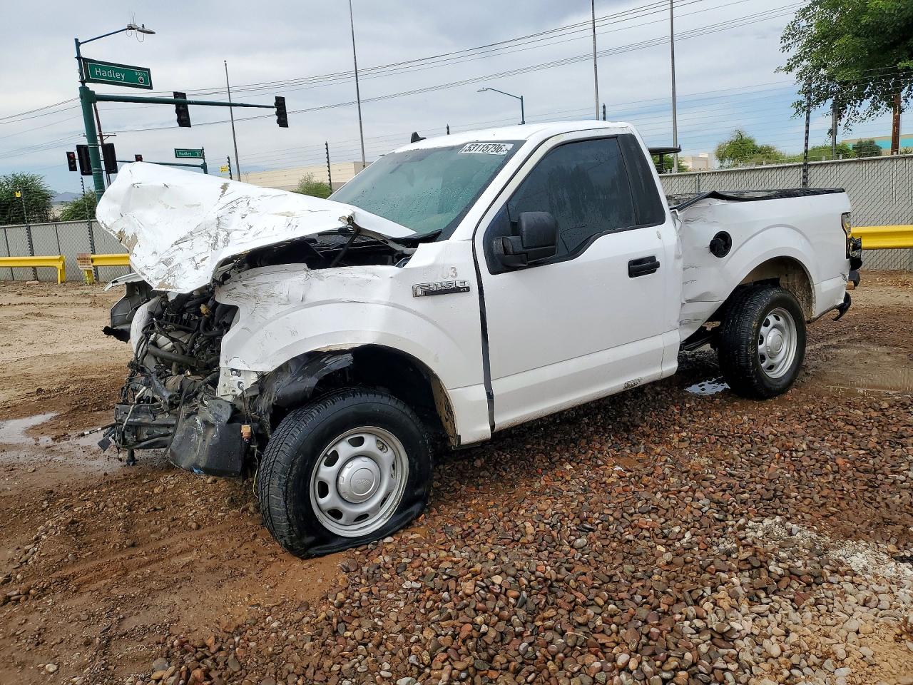 2020 Ford F150 VIN 1FTMF1C52LKF11392 photo 1