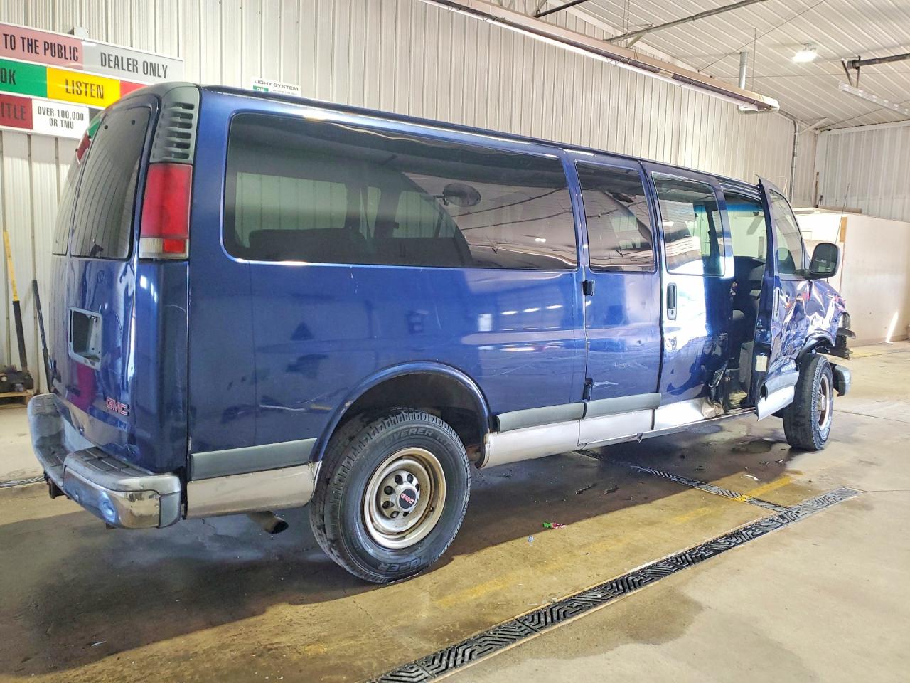 2002 GMC Savana VIN 1GJHG39R321136954 photo 3