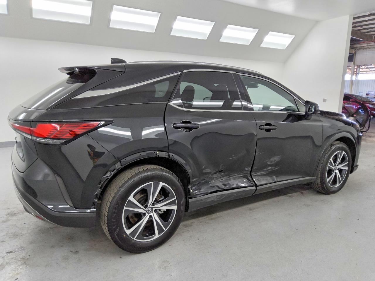2026 Lexus Rx350 VIN JTJCHMAA0T2034840 photo 3