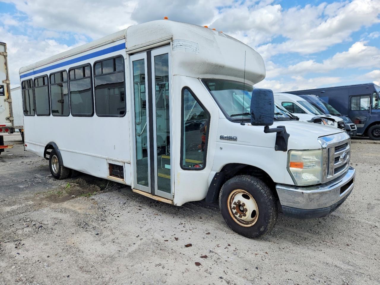 2010 Ford Econoline VIN 1FDFE4FP9ADA40171 photo 1