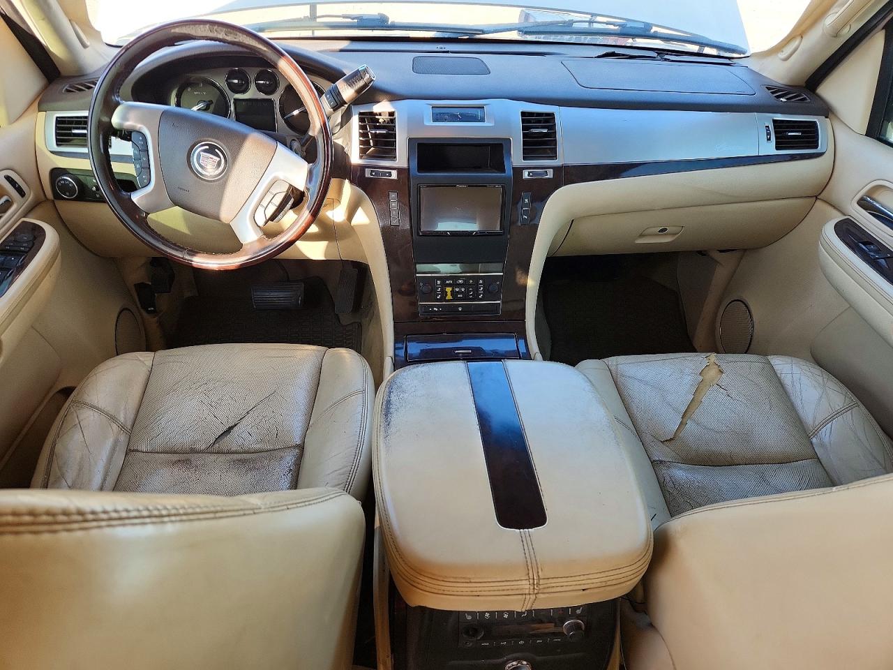 2007 Cadi Escalade VIN 1GYEC63827R290050 photo 8
