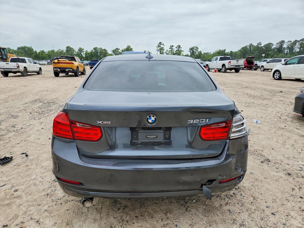 2015 BMW 3 series VIN WBA3C3C5XFP664610 photo 6