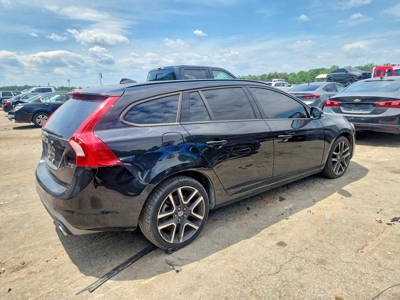 2018 VOLVO V60 VIN YV140MELXJ2389290 photo 3