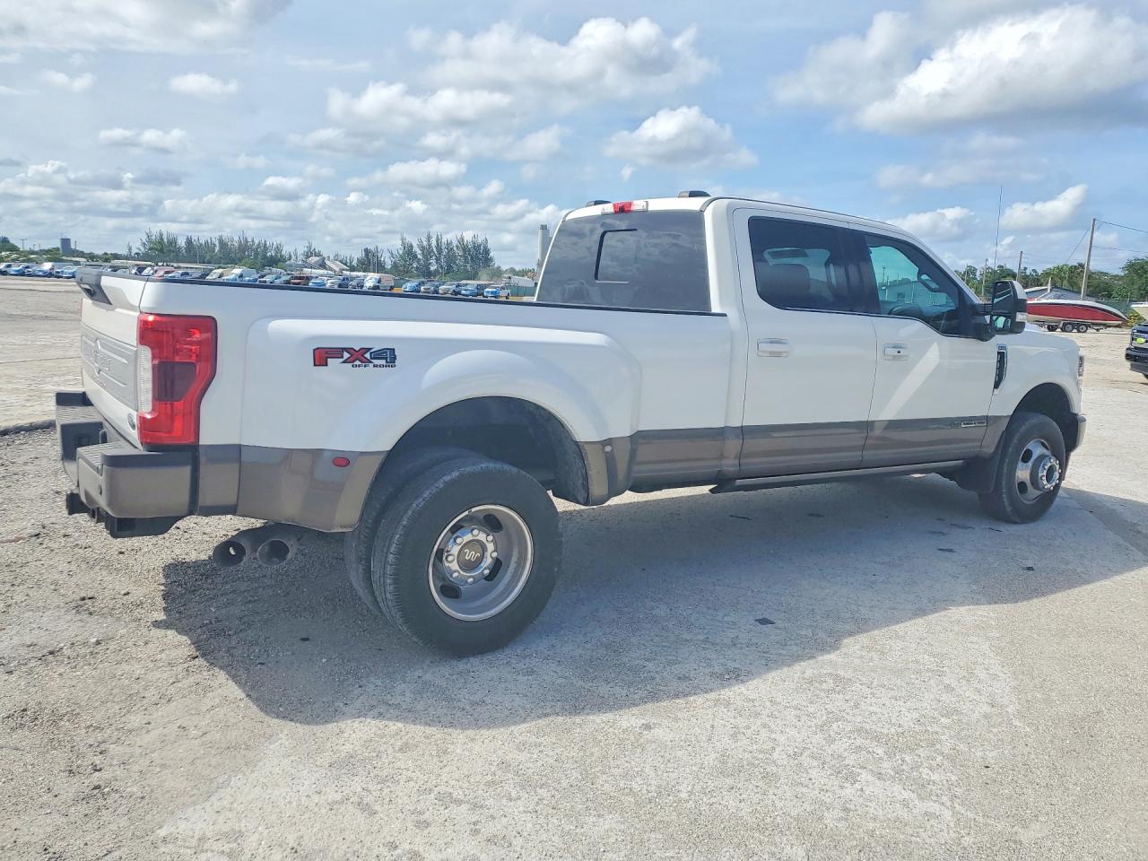 2020 Ford F350 VIN 1FT8W3DT4LEC91391 photo 3