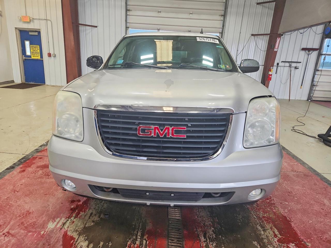 2010 GMC Yukon VIN 1GKUKCE07AR216824 photo 5