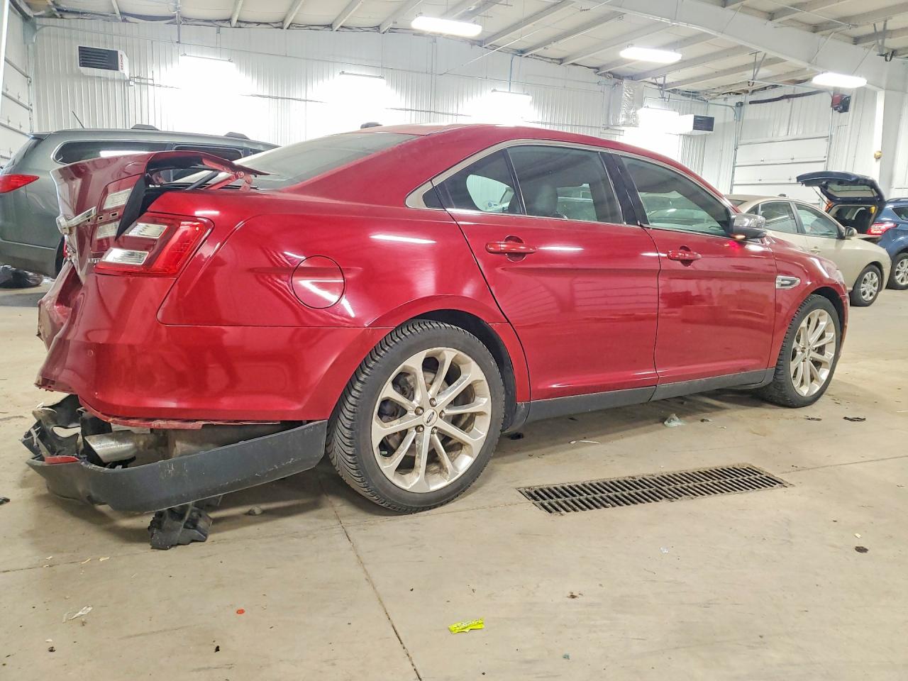 2015 Ford Taurus VIN 1FAHP2J85FG157690 photo 3