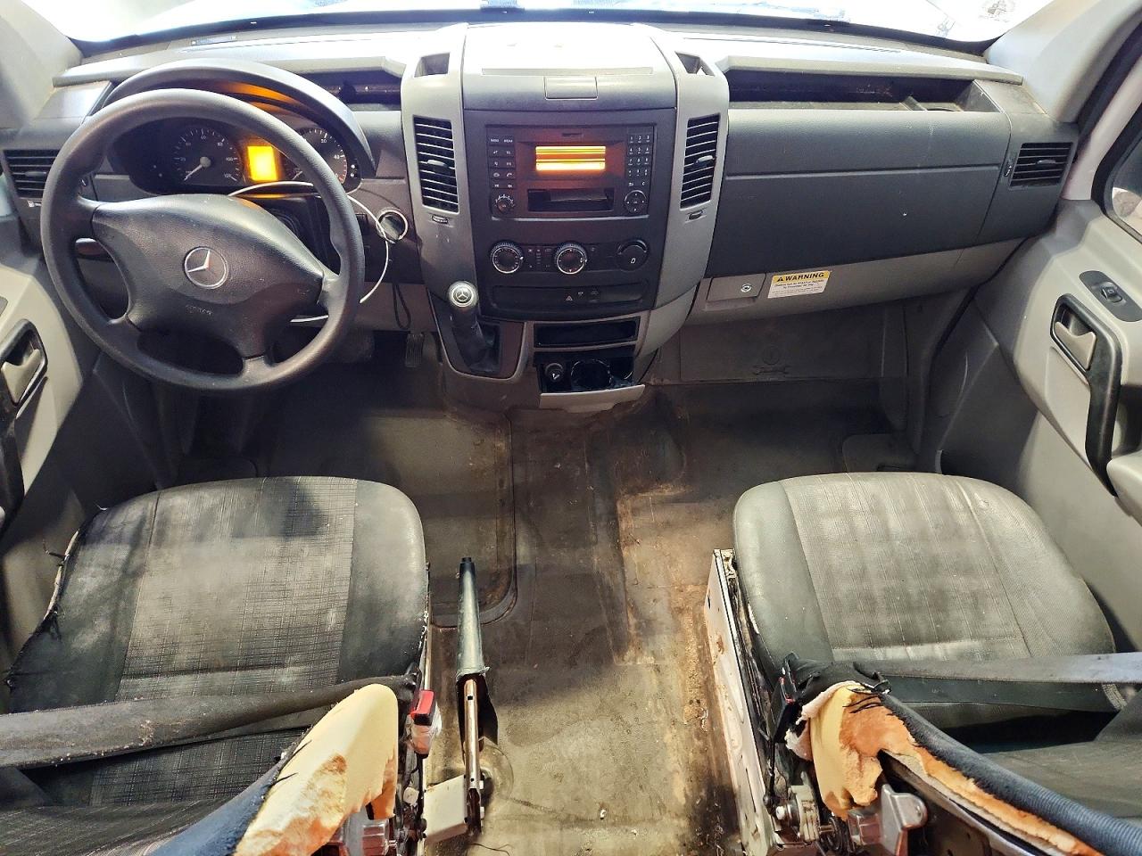 2016 MERCEDES Sprinter VIN WD3PE7DD3GP315408 photo 8