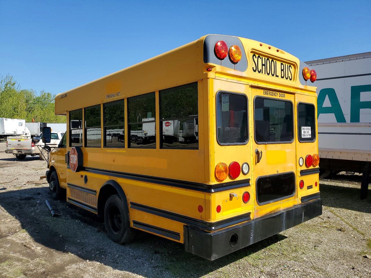2010 Thomas Express VIN 1GB6G2A68A1134307 photo 3