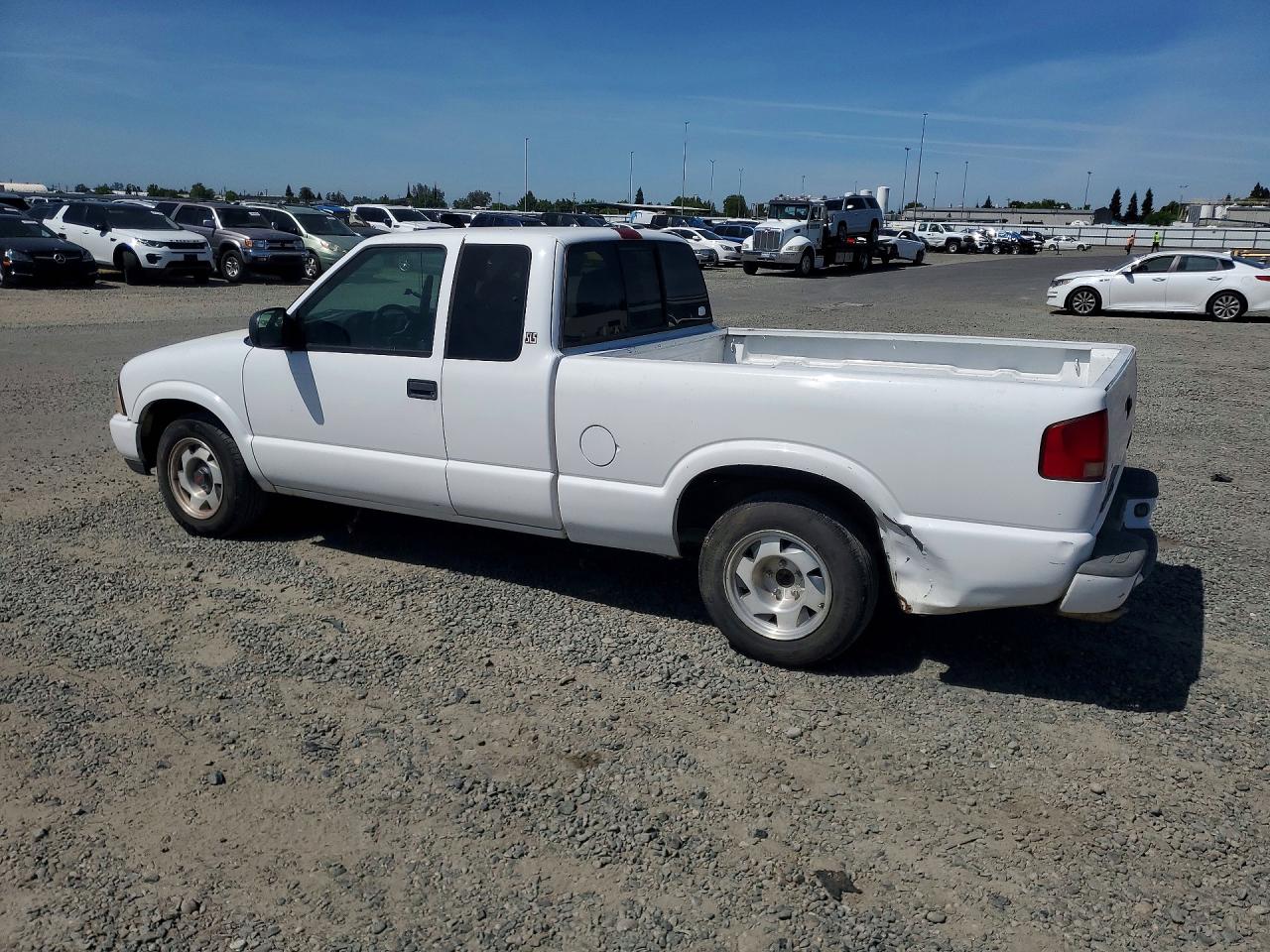 1999 GMC Sonoma VIN 1GTCS19XXX8500479 photo 2