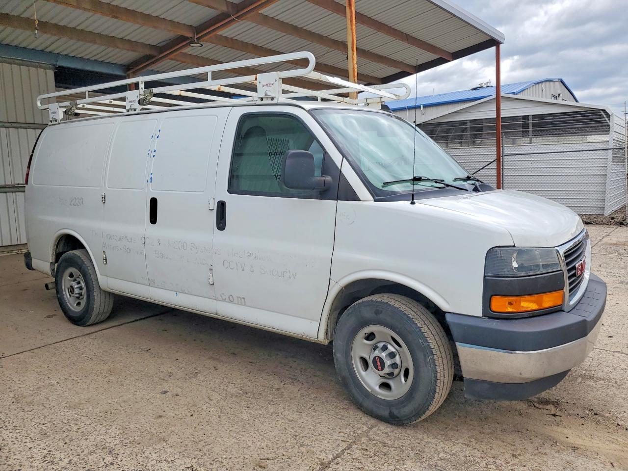 2020 CHEV Express VIN 1GCWGAFG5L1162057 photo 4