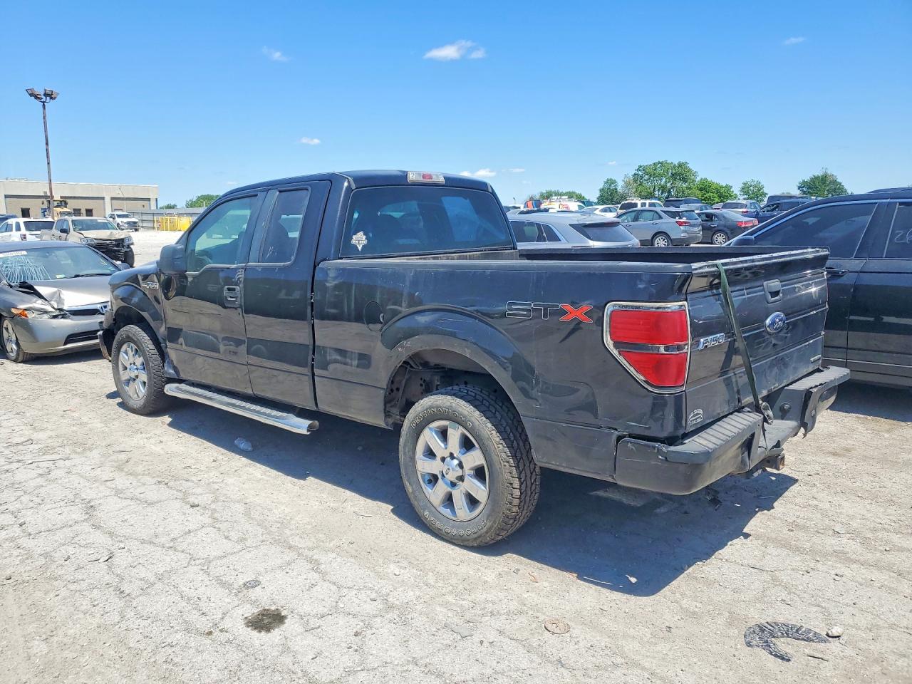 2013 Ford F150 VIN 1FTFX1CF1DFA29201 photo 2